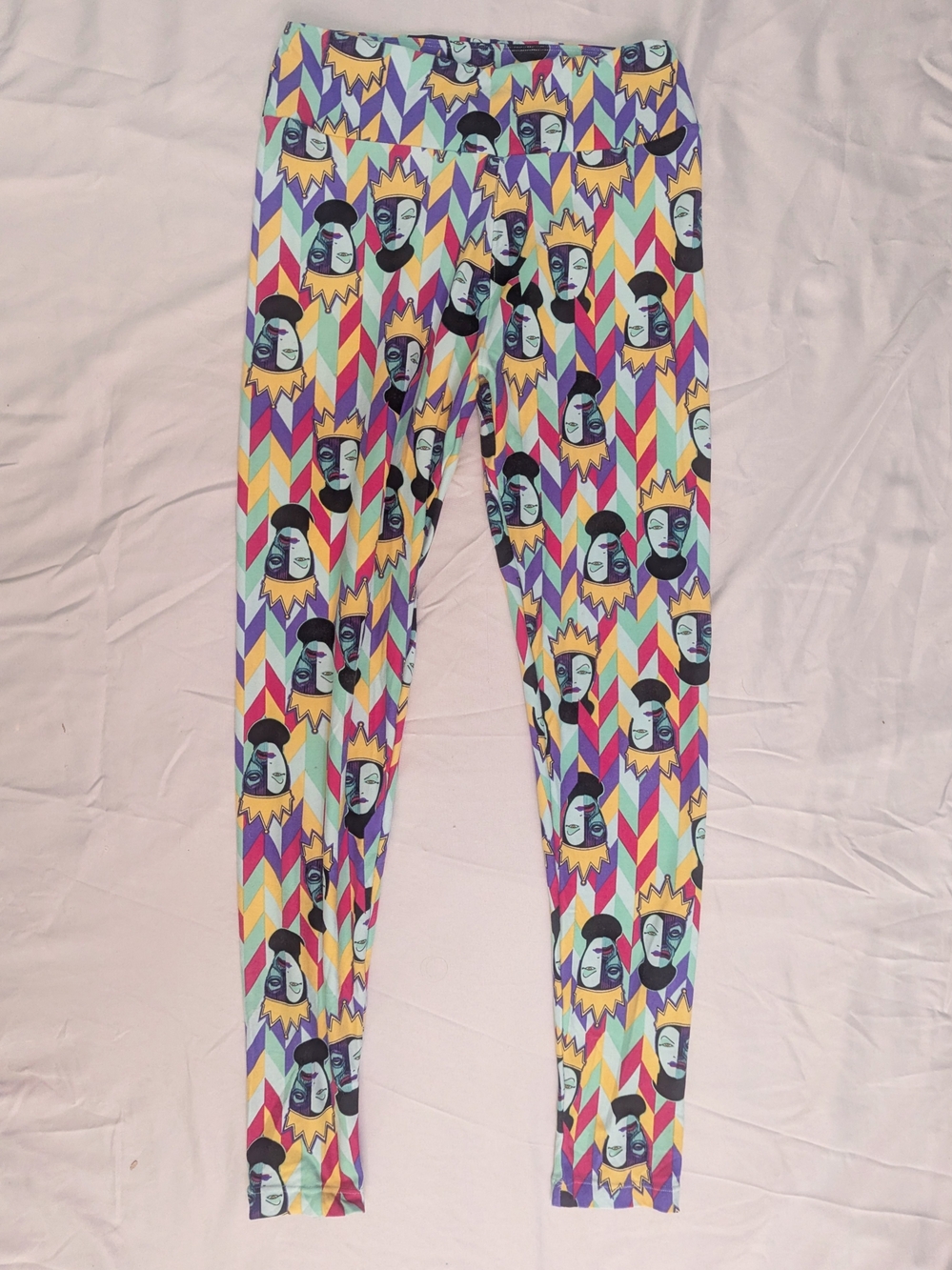 LuLaRoe Disney Evil Queen Pattern Leggings
